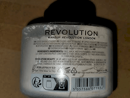 Makeup Revolution Loose Baking Powder - Translucent