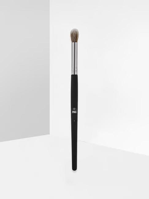BH Cosmetics - BH Studio 5 - Pointed Crease Pro Brush