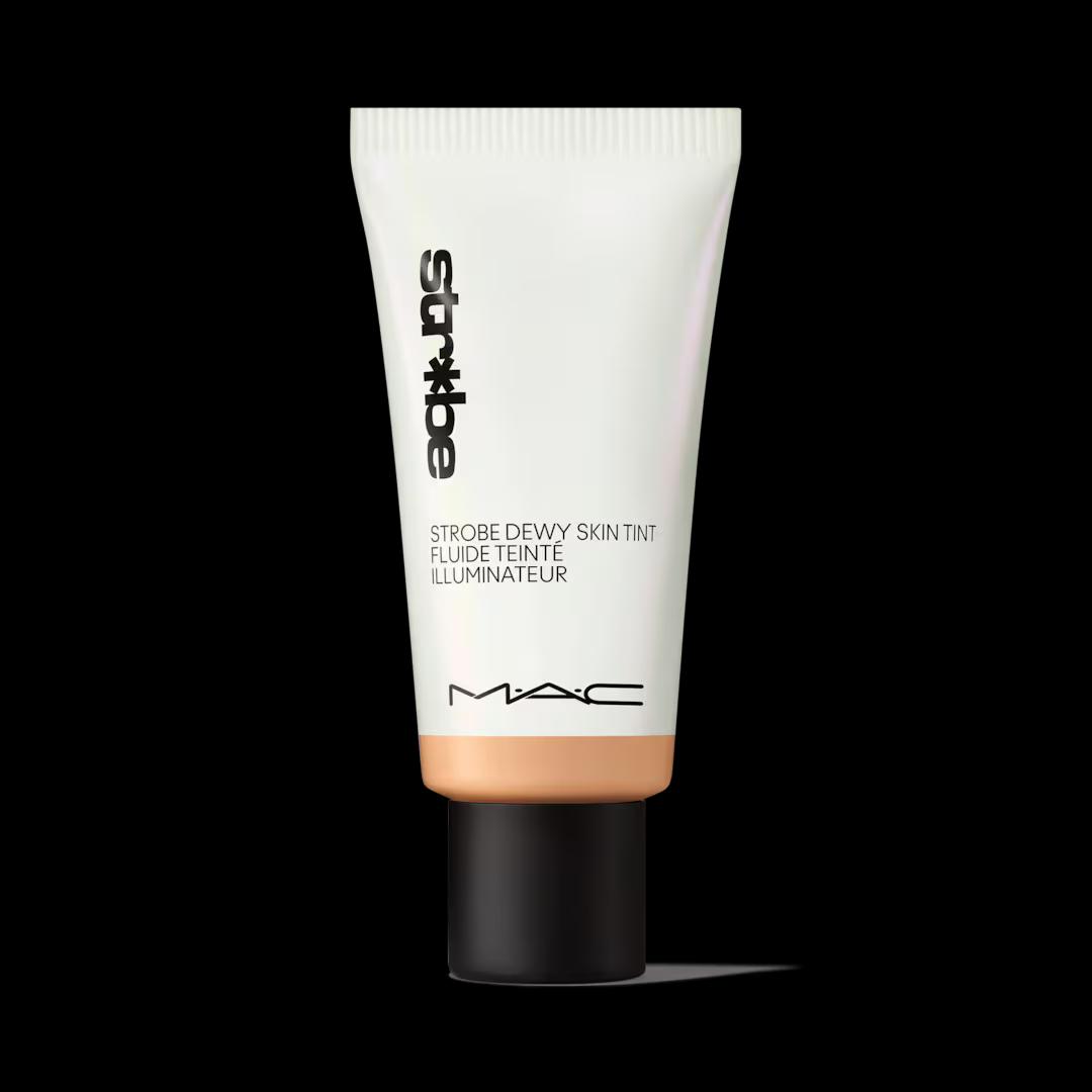 M.A.C - Light 4 - Strobe Dewy Skin Tint Moisturizer