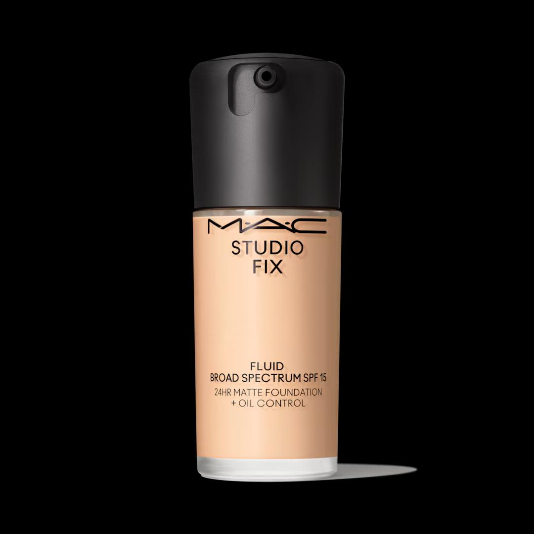 M.A.C - NC16 - Studio Fix Fluid SPF 15 - Soft Matte Foundation With Hyaluronic Acid
